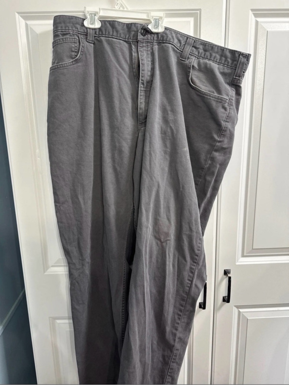 Carhartt Men's Relaxed Fit Jeans in Charcoal Gray